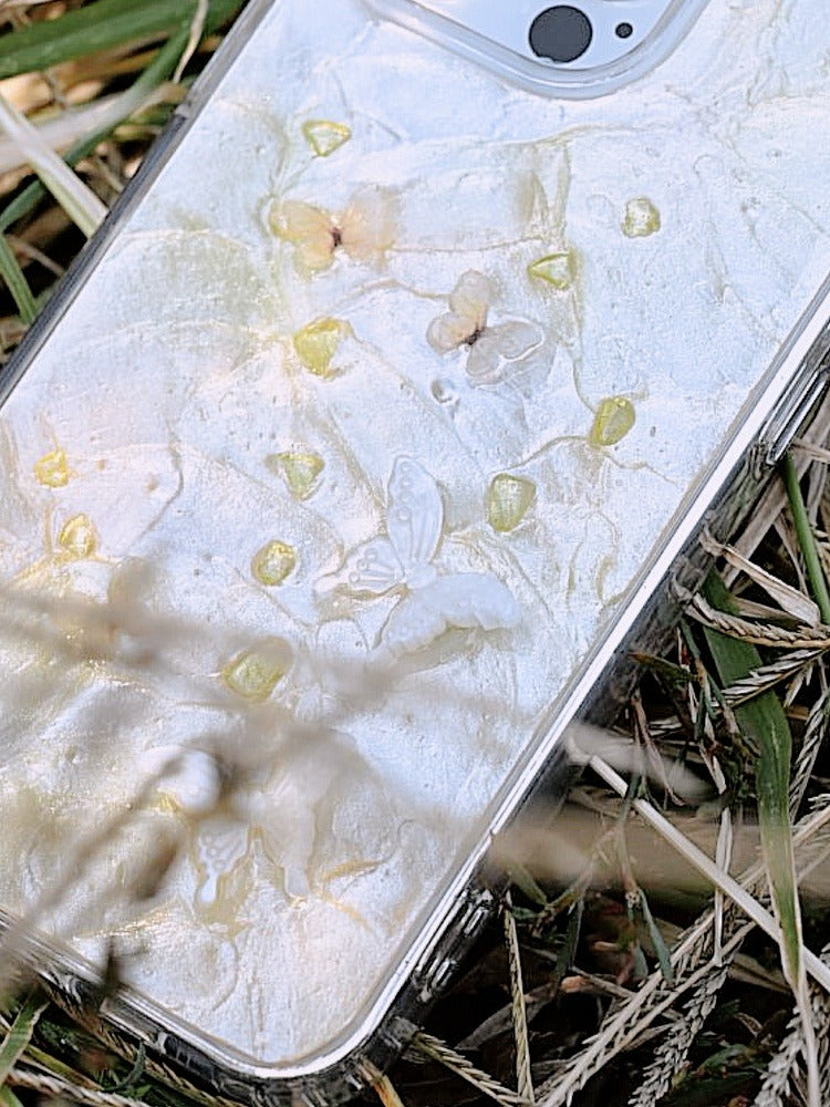 Butterfly Pearl Phone Case | Ethereal Design | Luxury Women's Accessory - Memoryincases®︎